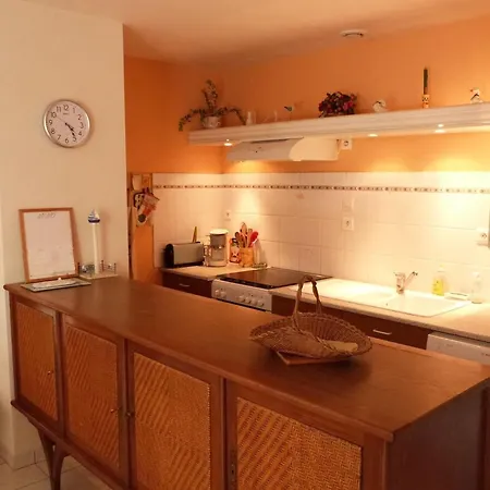 Hébergement de vacances Charmante Maison Proche Pour 5 Pers, Animaux Admis - Fr-1-194-442 *